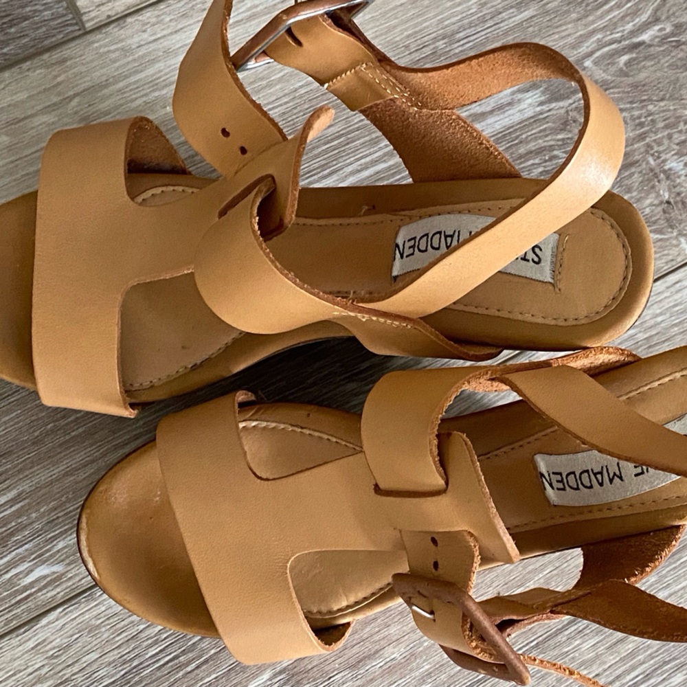 Women’s shoes Steve Madden leather wedge heel size 6